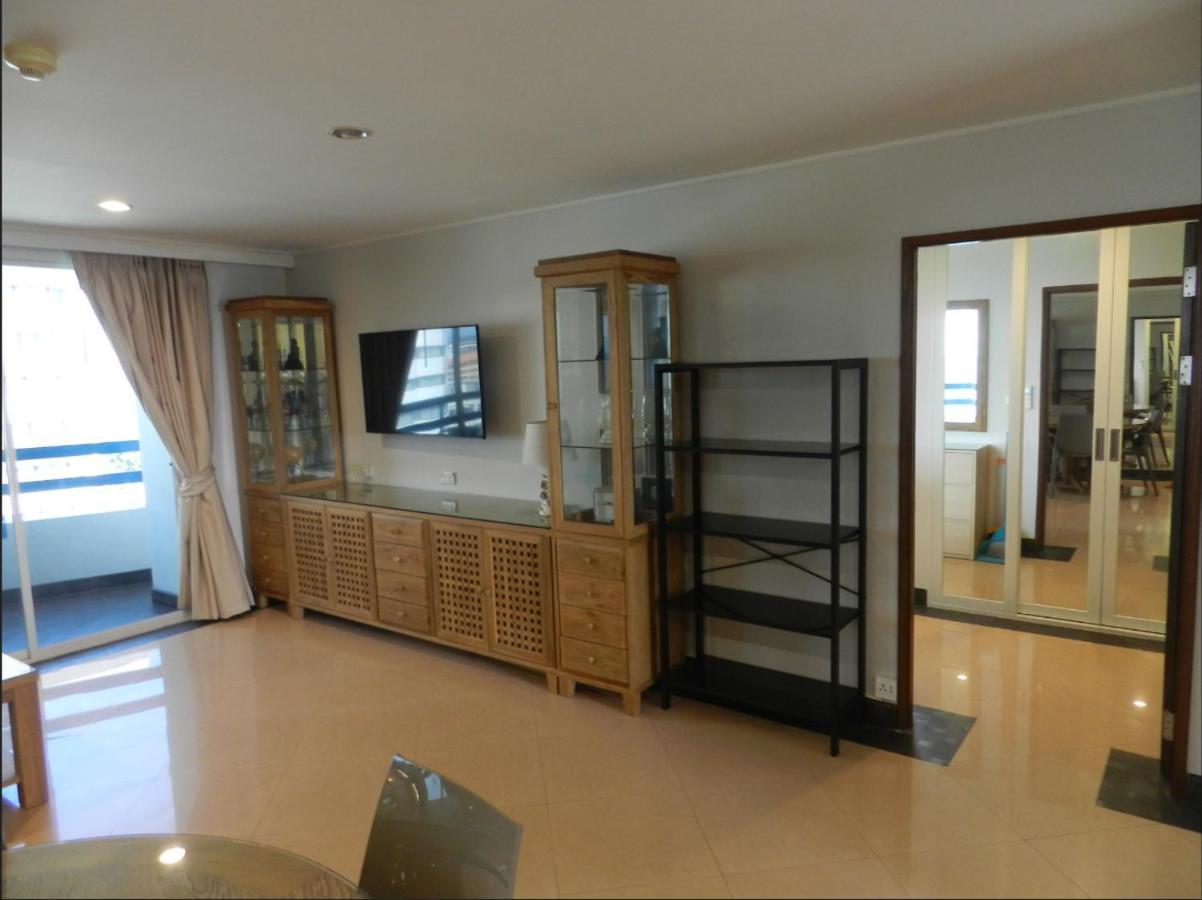 Jomtien Plaza Condotel Exterior foto