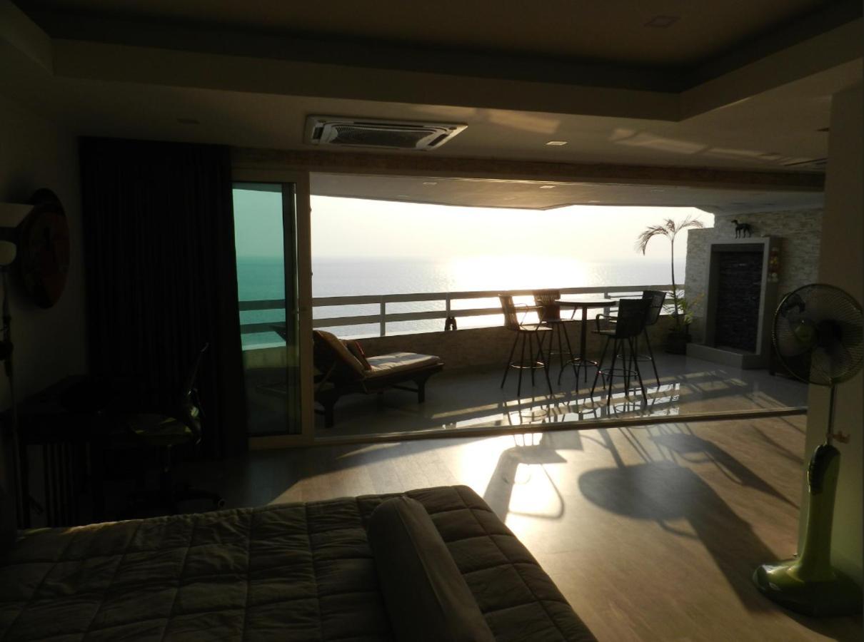 Jomtien Plaza Condotel Exterior foto