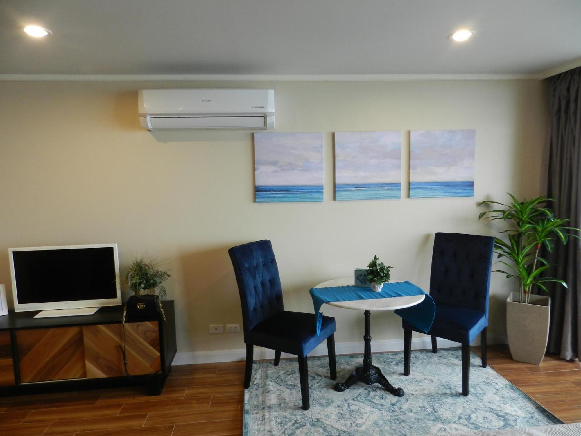 Jomtien Plaza Condotel Habitación foto