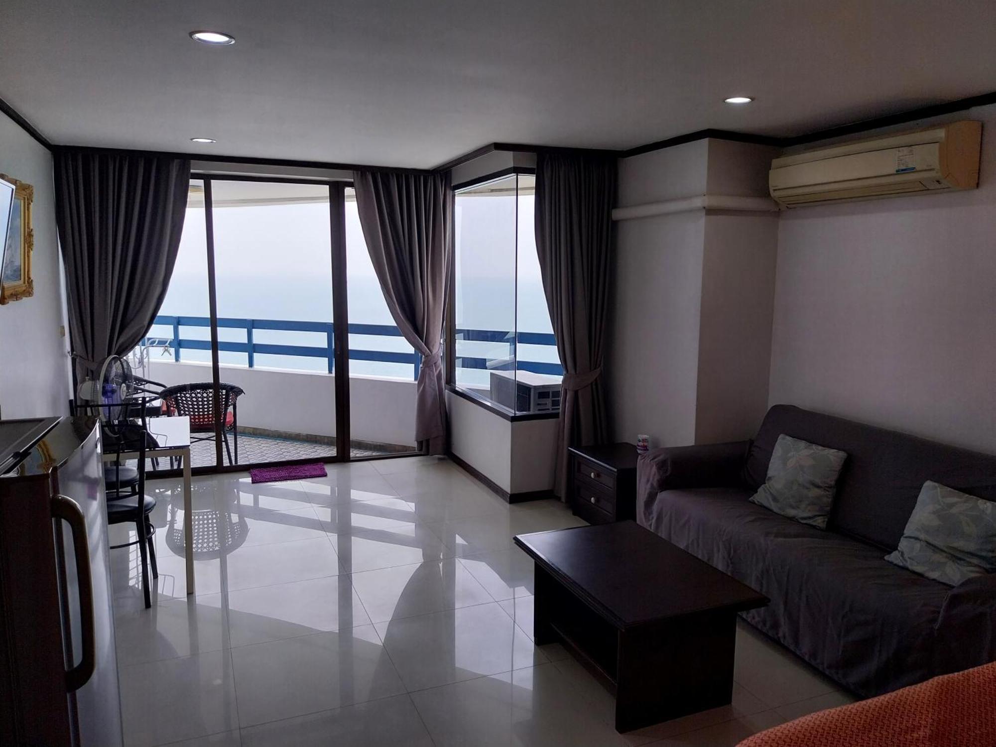 Jomtien Plaza Condotel Habitación foto